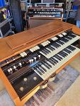 Hammond L100 series organs 2